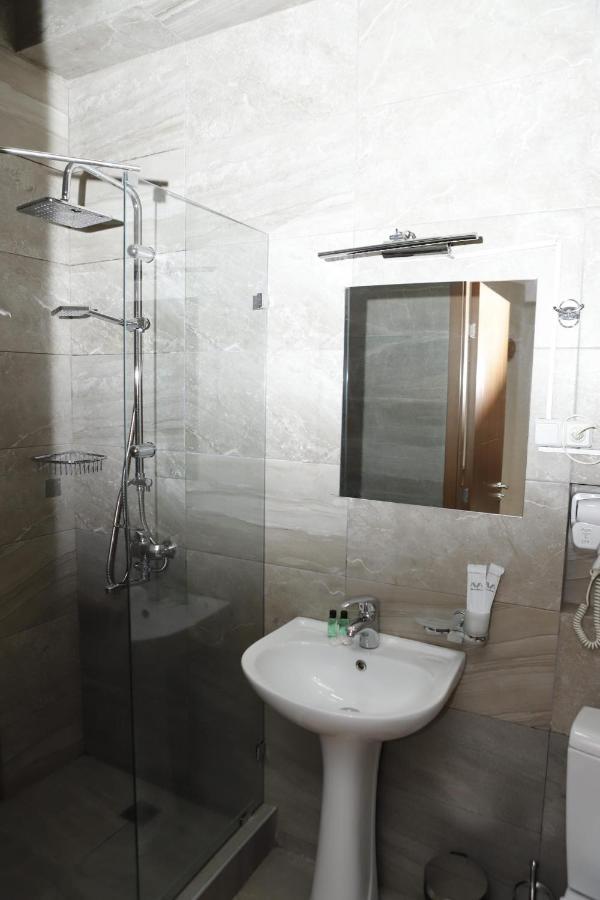 Legend Hotel تبليسي المظهر الخارجي الصورة
