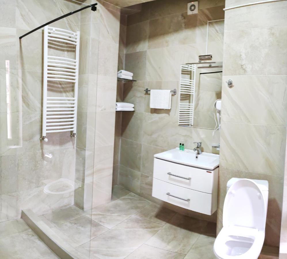 Legend Hotel تبليسي المظهر الخارجي الصورة