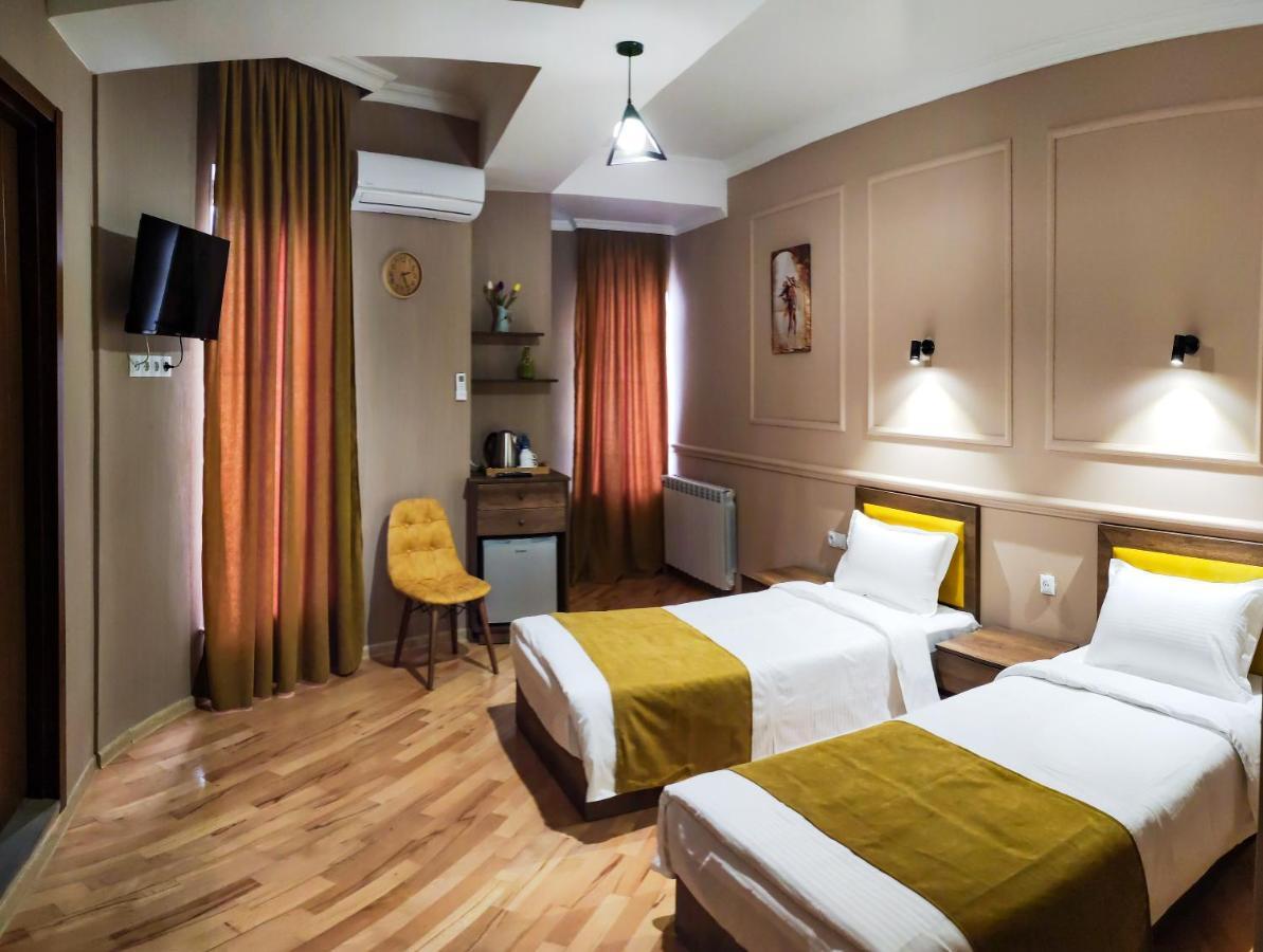 Legend Hotel تبليسي المظهر الخارجي الصورة